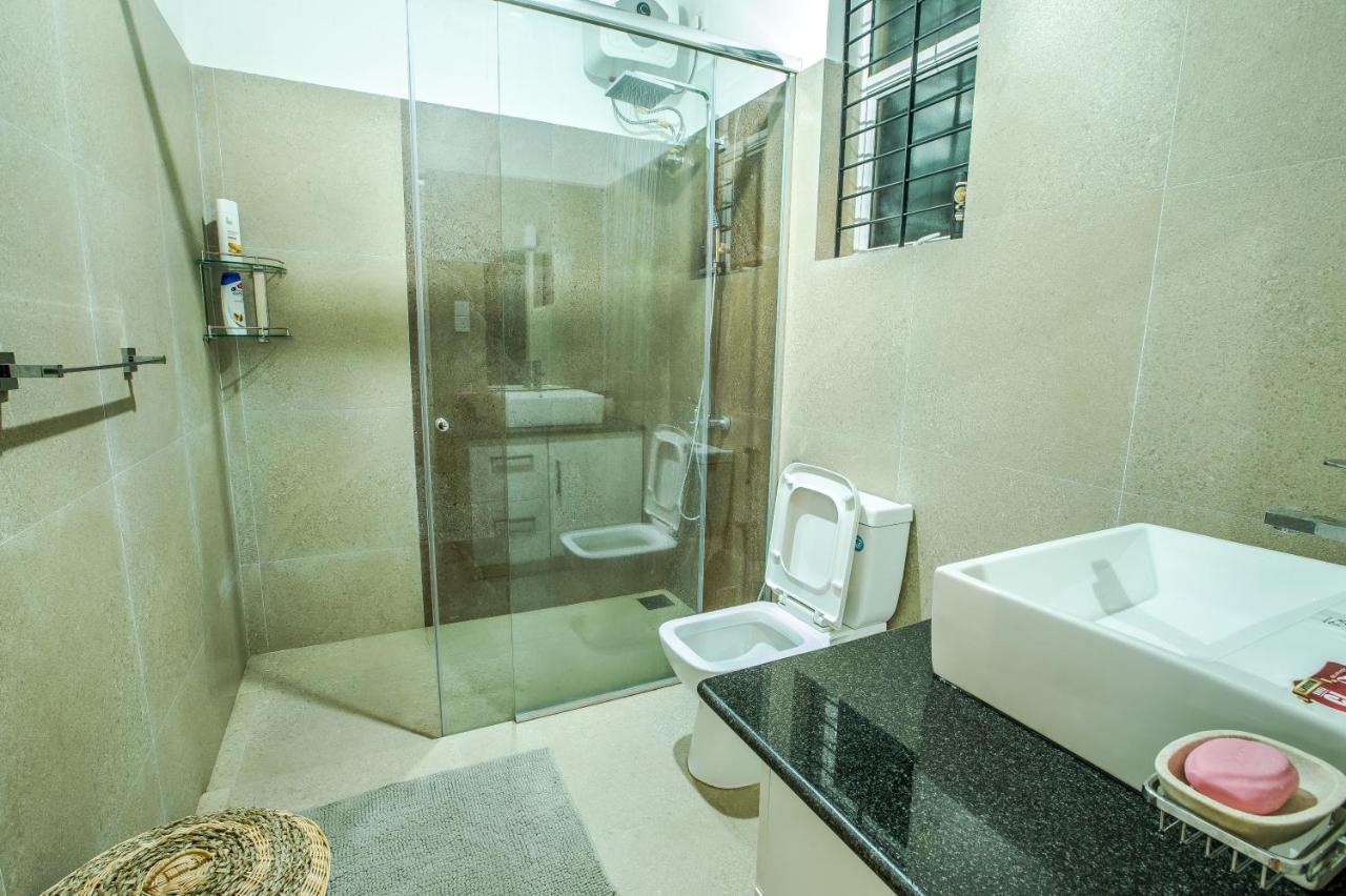 Temple Pond Villa Colombo ピリヤンダラ エクステリア 写真